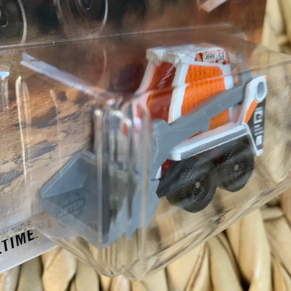 Matchbox Skidster Construction Vehicle White & Orange Truck Machine MBX 2025 New